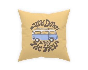 Goditi il cuscino di viaggio