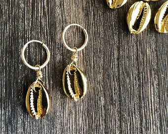 Gold Cowrie Shell Hoop Earrings, Cowrie Earrings, Gold Shell Earrings, Everyday Hoop Earrings, Sea Shell Earrings, Boho Jewelry