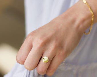 Personalized Initial Ring, Gold Disc Letter Ring, 14K Gold Filled Ring, Personalized Gold Initials Ring, Gift For Her, Mom
