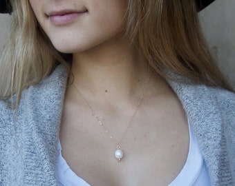 Collier minimaliste en or avec perles, collier de vraies perles, collier en or 14 carats, collier délicat, collier de demoiselle d'honneur, colliers simples