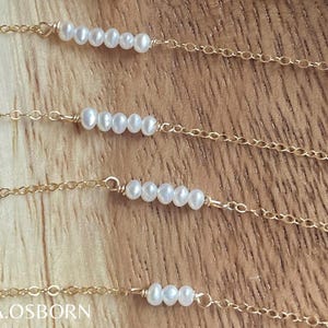 Dainty Pearl Bracelet, Layering Bracelet, Tiny Freshwater Pearl Bracelet, Minimalist Gold Bracelet, Bridesmaid Gift, Gift for Her