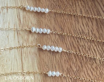 Dainty Pearl Bracelet, Layering Bracelet, Tiny Freshwater Pearl Bracelet, Minimalist Gold Bracelet, Bridesmaid Gift, Gift for Her