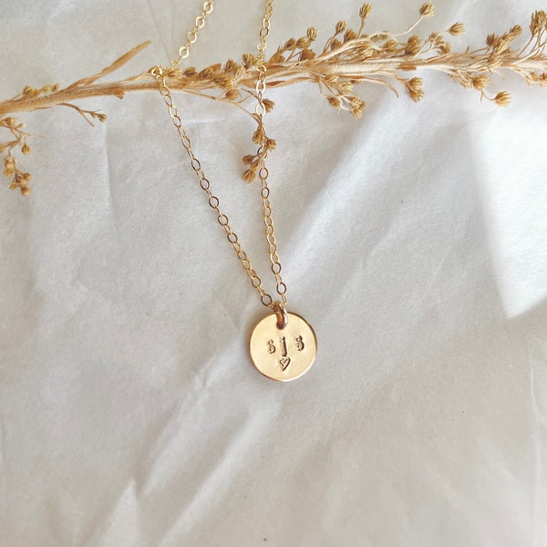 Sis Necklace, Perfect Gift For Sister, Necklace Gift, Name Charm, Sisters Gift, Sister Charm, Sis Gift, Message Jewelry Gift for Sibling
