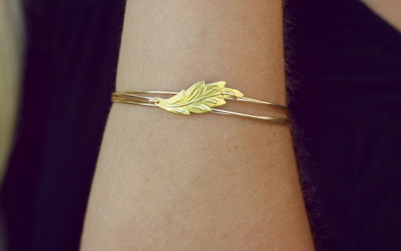 Vintage Brass Leaf Bracelet, Repurposed Gold Leaf Bangle, Botanical Jewelry, Bridesmaid Gift, Fall Wedding Jewelry, Handmade