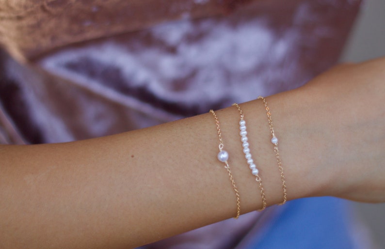 Bracelets de perles délicates pour femmes, bracelet de perles minuscules, bracelet d'amitié, bijoux de mariage, bracelet de perles d'eau douce Dainty image 6