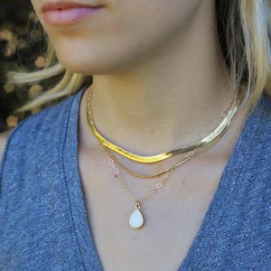 Gold White Fire Opal Necklace, Opal Pendant, Necklaces for Women, Graduation Gift, Opal Jewelry, Best Friend Necklace, Sister Gift