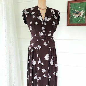 40s Floating Belle novelty print rayon dress