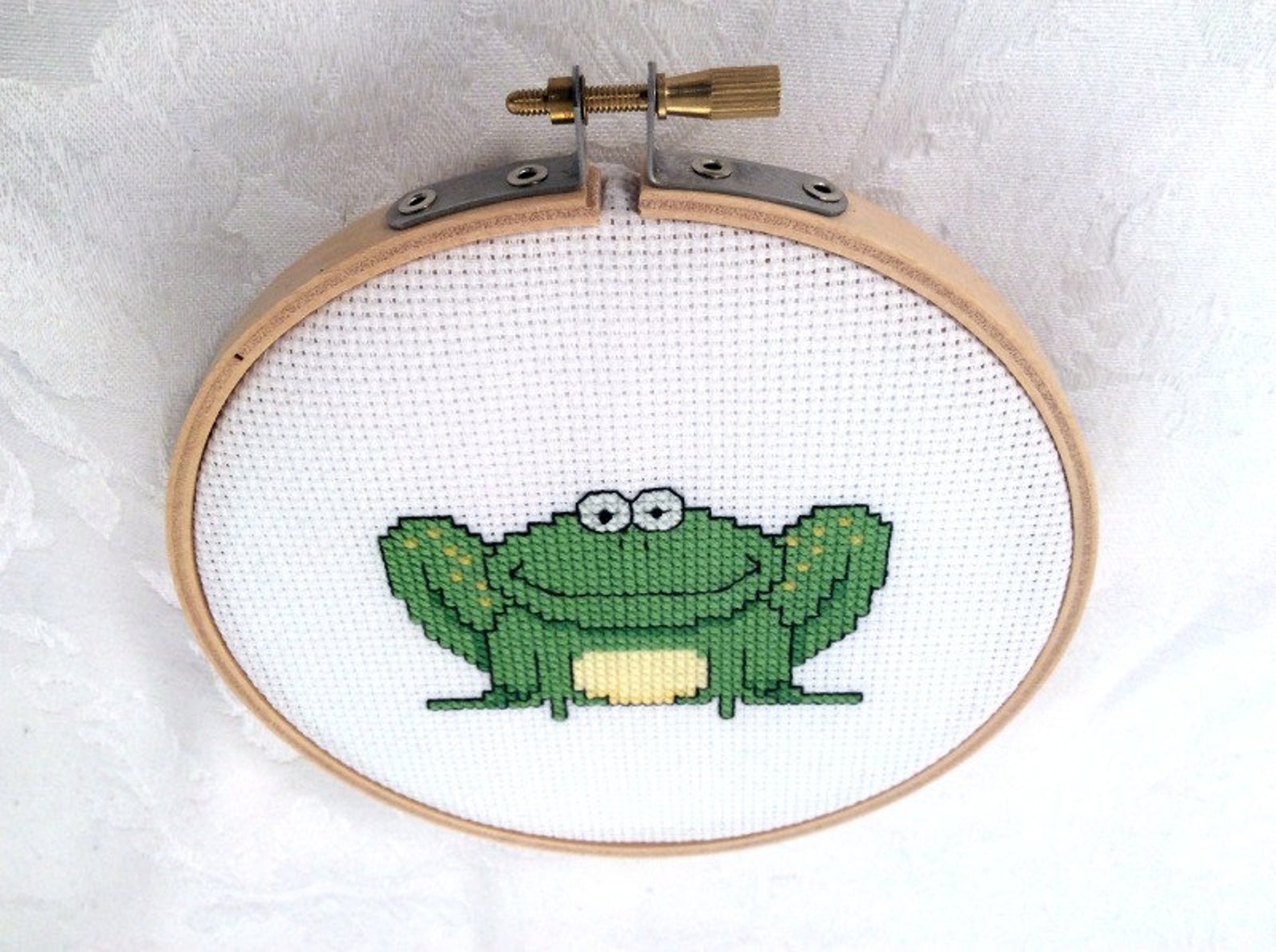 Frog Cross Stitch Pattern Needlepoint Animal Embroidery PDF - Etsy
