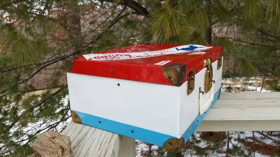 Red, White & Blue Metal Skate Case with Skates Me… - image 6