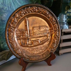 Round Gondola Copper Wall Plate 3D Embossed Italian Canal Scene Vintage Wall Art 11 3/4 Inches In Diameter  #4130