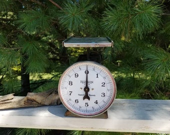 Antique Distressed Green HANSON 10 Pound Metal Scale Made in Chicago, USA / Farmhouse Kitchen Decor