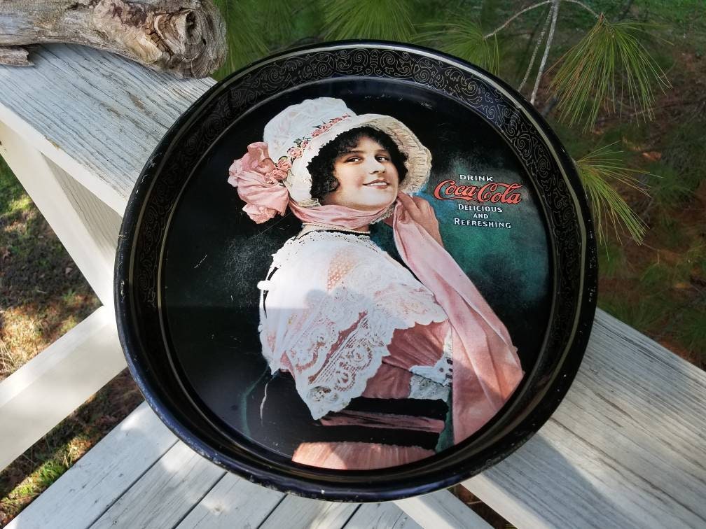 Oval Coca Cola Tray Betty Girl 1972 Reproduction of 1914 Tray