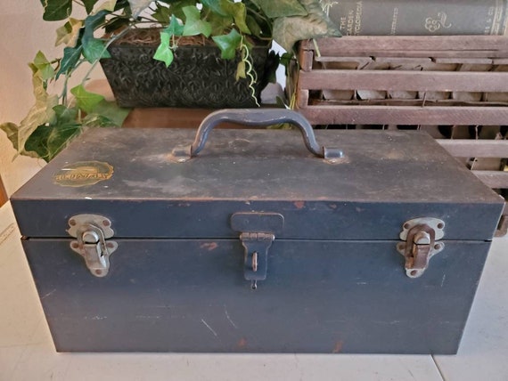 Hamilton Dark Gray Tackle Tool Box With 7 Compartment Tray #2237 - Etsy Hamilton Dark Gray Tackle Tool Box With 7 Compartment Tray #2237 - Etsy