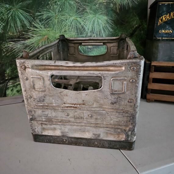 Sealtest Aluminum & Steel Milk Crate by Reynolds Aluminum 1950s