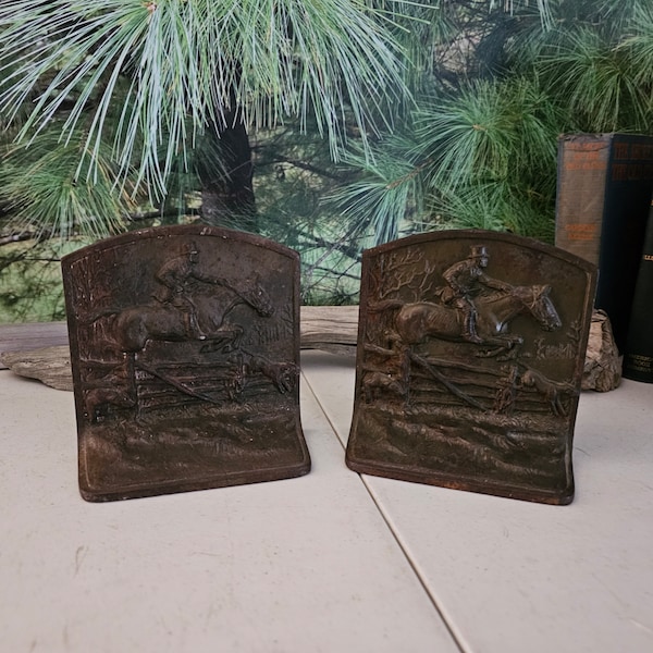 1920 Antique Hubley Cast Iron Bookends Fox Hunting Scene Vintage Office or Home Library Decor  #3787