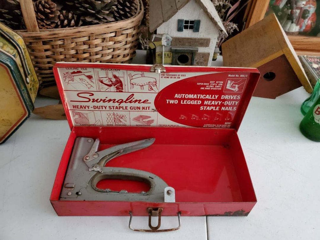 Distressed Swingline Model No. 900 5 Heavy duty Staple Gun Kit