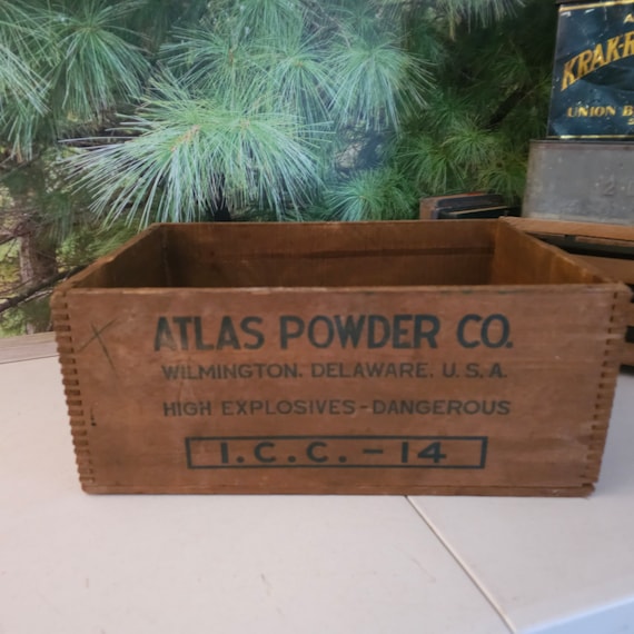 Antique Atlas Powder Company Atlas Explosives Wood Finger Jointed
