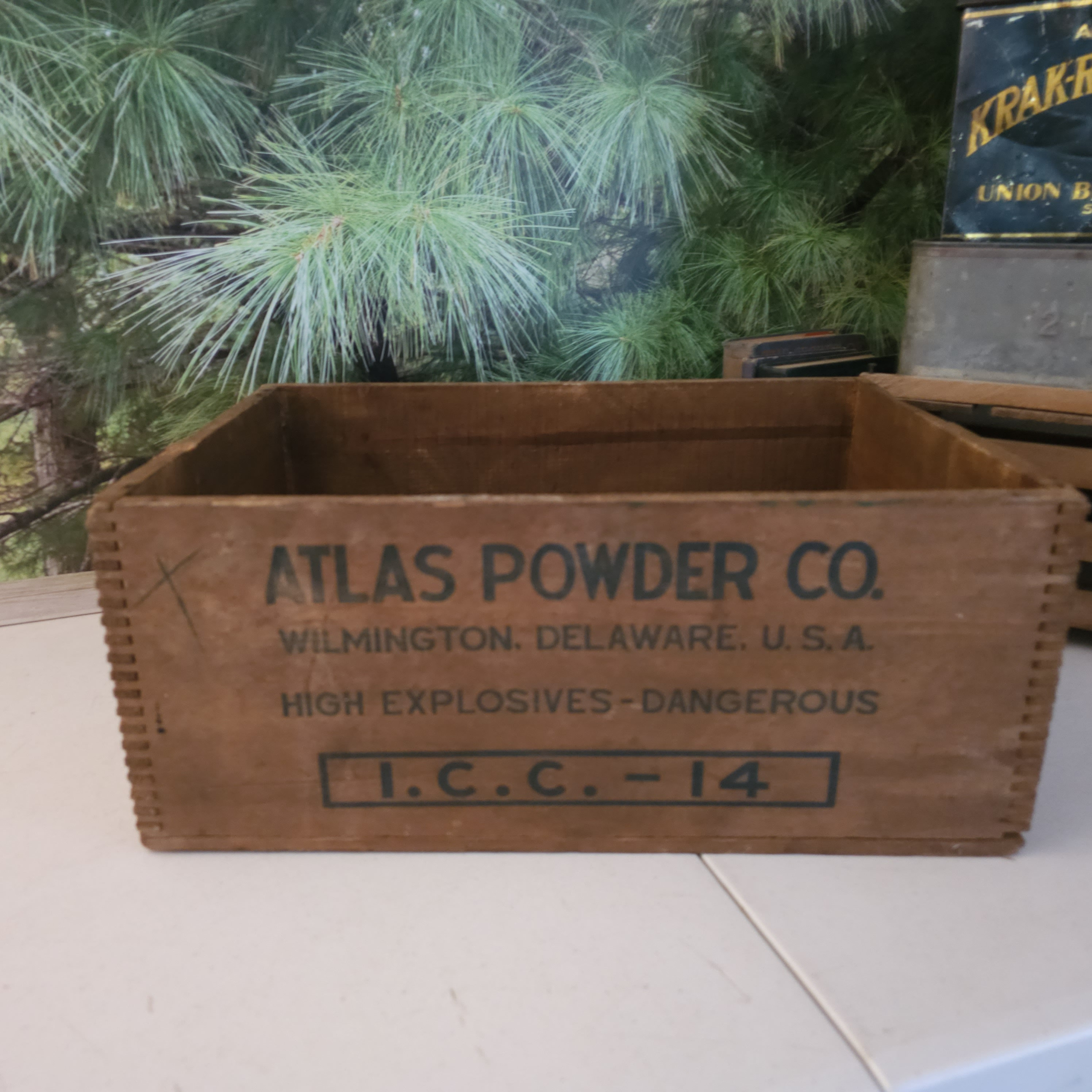 ATLAS POWDERヴィンテージ木箱 Antique Atlas Powder Company Atlas Explosives Wood Finger Jointed