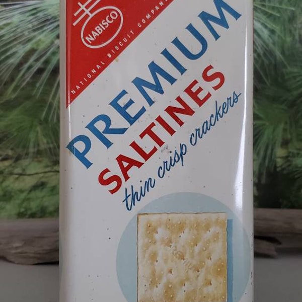 1950s Bilingual Premium Nabisco (National Biscuit Company) Saltine Cracker Tin / Red White & Light Blue Cracker Tin  #3053