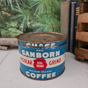 Chase & Sanborn 1940s Regular Grind, Pressure Packed Coffee Can with Flat Lid  Vintage Coffee Advertising Red, Blue, White   #3977