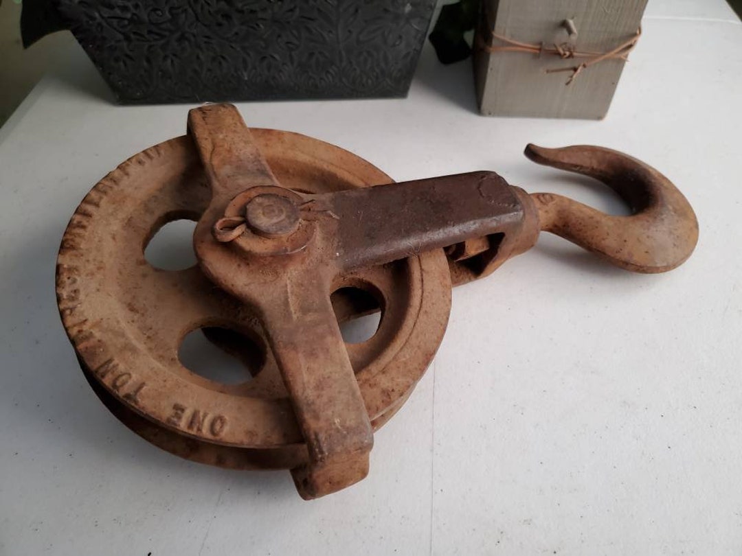 Rusty Metal 1 Ton Direct Differential Pulley / Rustic - Etsy