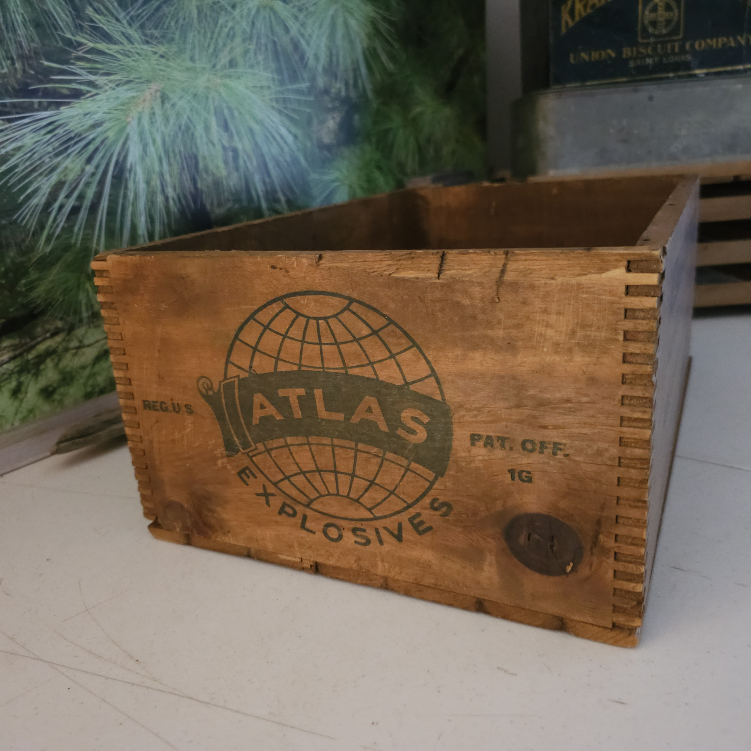 Antique Atlas Powder Company Atlas Explosives Wood Finger Jointed