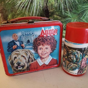 Boîte à lunch Annie et thermos en métal 1981 par Aladdin Industries Boîte à lunch de collection #2266
