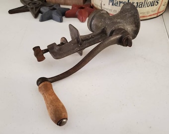 Vintage KEYSTONE #10 Meat Grinder C. L. Company Boyertown Manual Hand Turn Table Mount Grinder