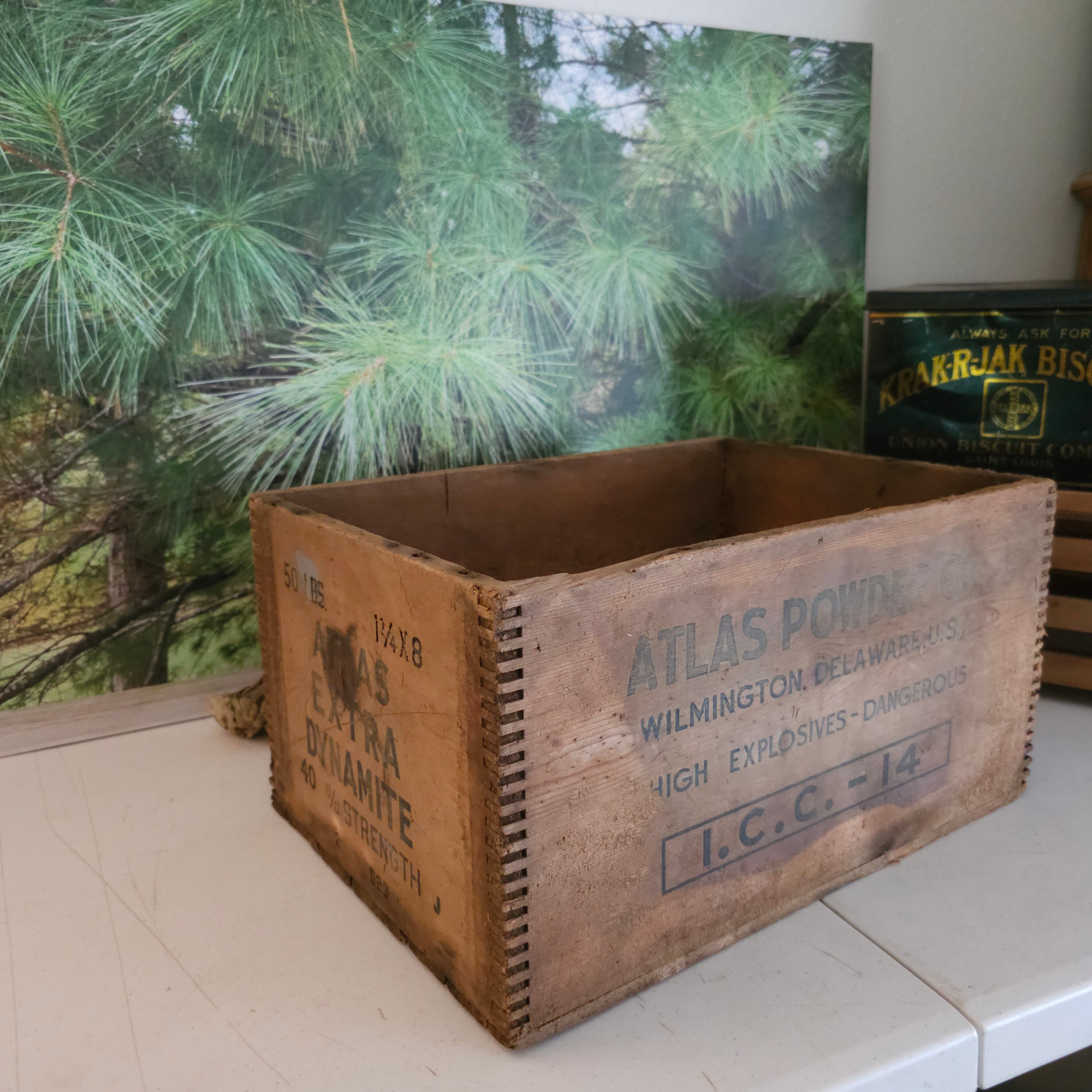 Antique Atlas Powder Company Explosives Wood Finger Jointed Crate
