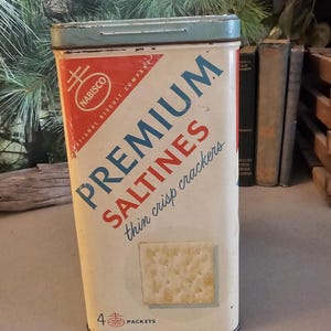 1950s Nabisco Saltine Cracker Tin: Red, White & Blue Kitchen Decor