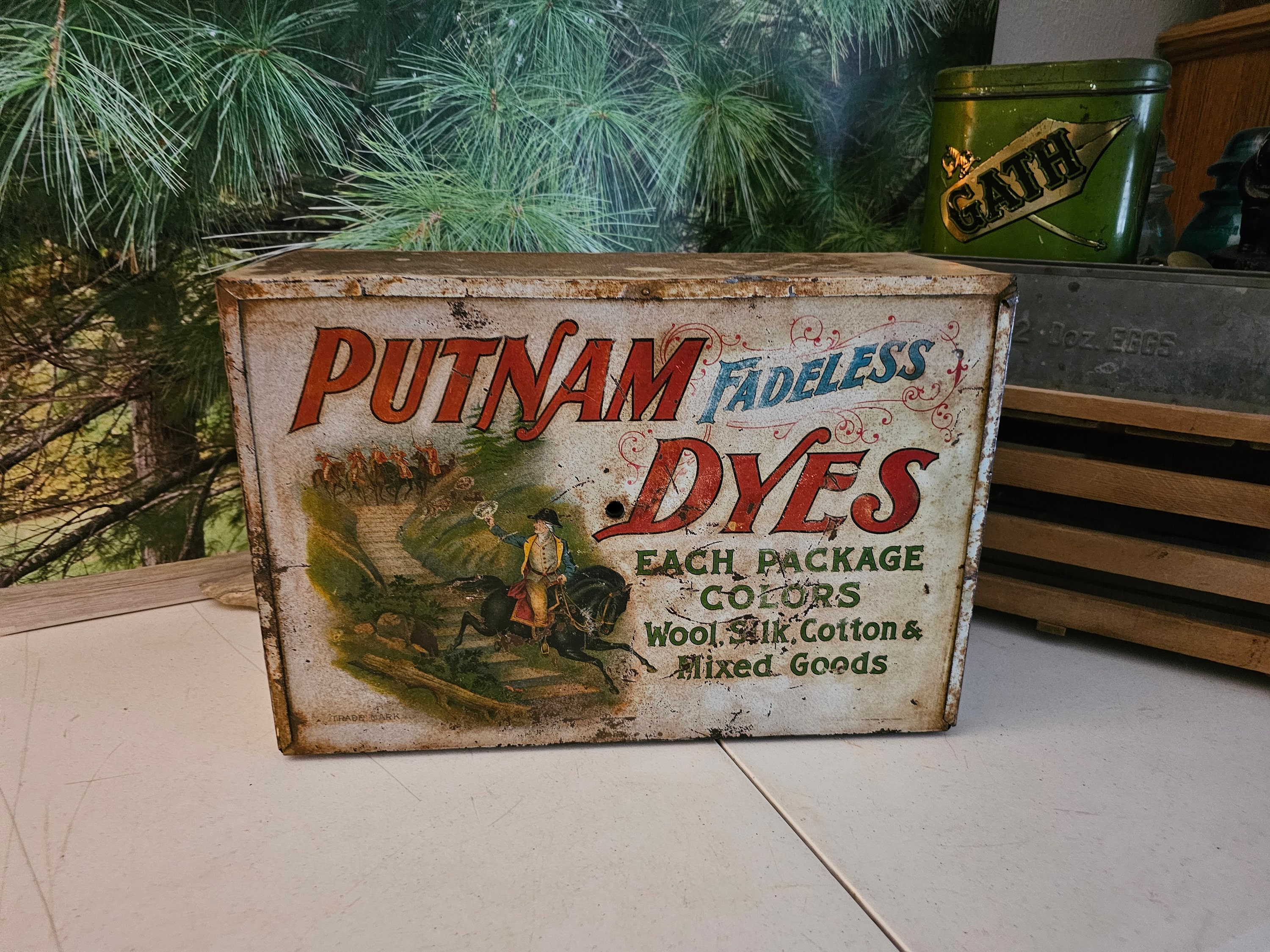 四geputnam fadeless dyes Antique 1920s Putnam Fadeless Dyes Metal Display Box