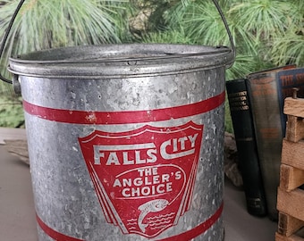 Ancien Seau à Ménés FALLS CITY ANGLERS CHOICE N°104 - Métal - Vintage