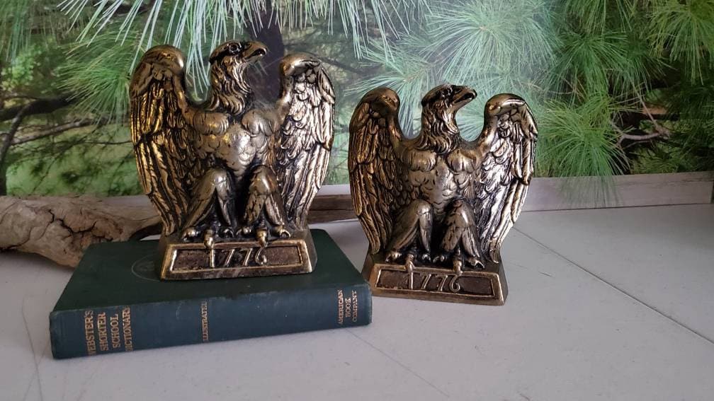 イーグル ブックエンド 真鍮色 1776 アメリカン ヴィンテージ アンティーク 1776 Brass Eagle Bookends by Colonial Virginia, Hampton, Virginia