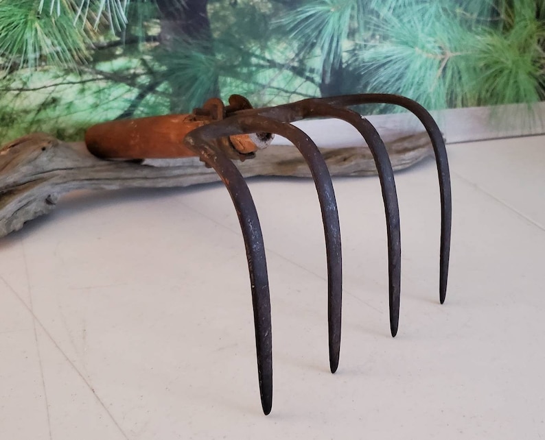 4 Tine Curved Pitchfork/cultivator Head Cast Iron With Cut off - Etsy