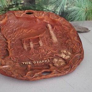 Lugenes &quot;The Ozarks&quot; Faux Wood Resin Souvenir Platter Embossed Log Cabin Dogwood Blooms Cutout Handles  #3140
