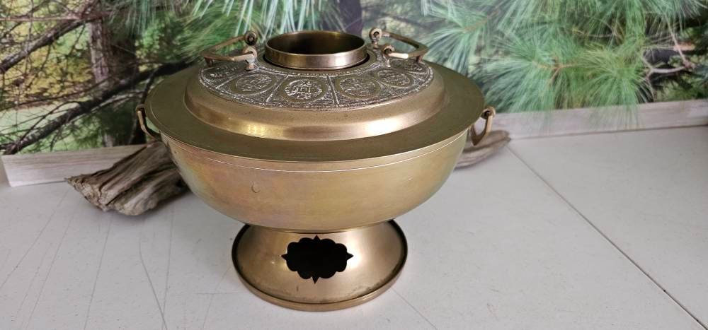 Brass Chinese Hot Pot Warmer Vintage Embossed Symbols on Lid 3315 