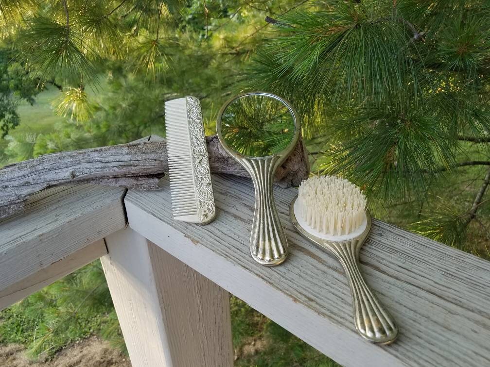 3 Piece Vanity Set Hand Mirror, Brush, & Comb Holder  display picture 1
