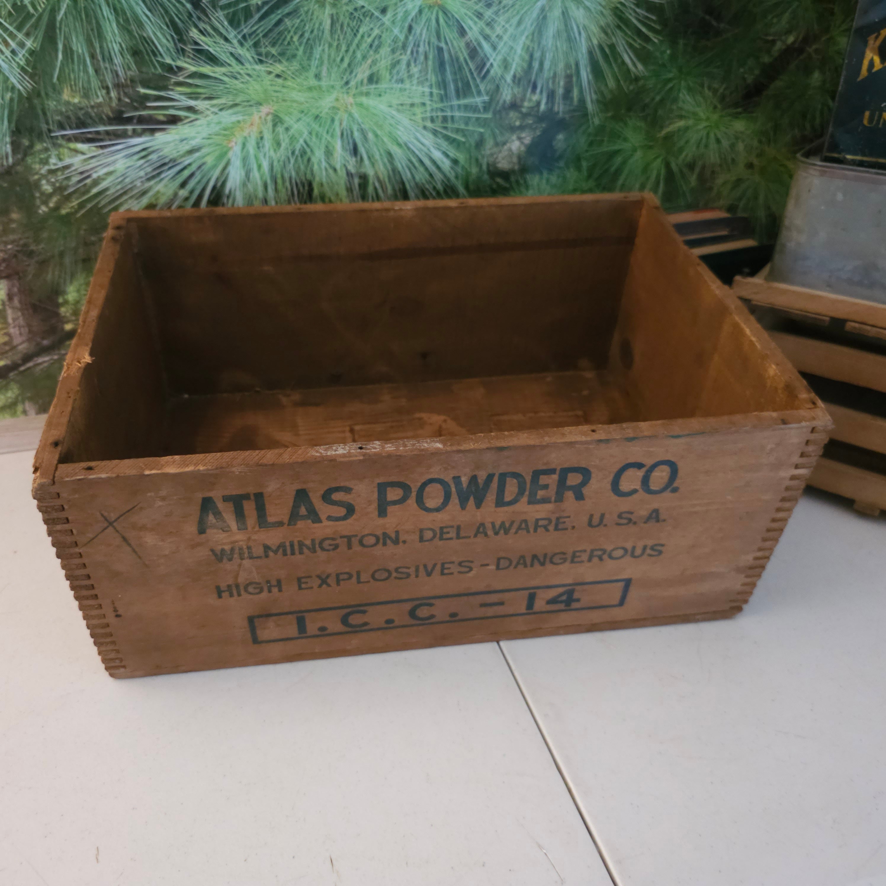 ATLAS POWDERヴィンテージ木箱 Antique Atlas Powder Company Atlas Explosives Wood Finger Jointed