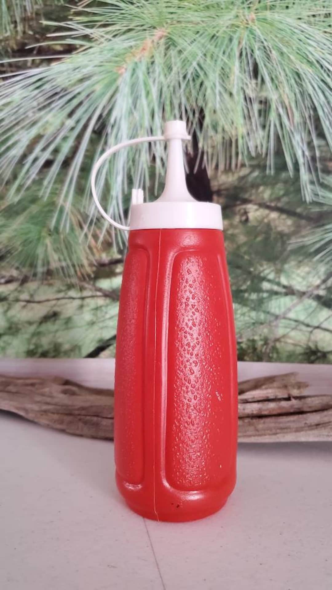 Hong Kong Plastic Ketchup Bottle Vintage Picnic Style Ketchup Bottle