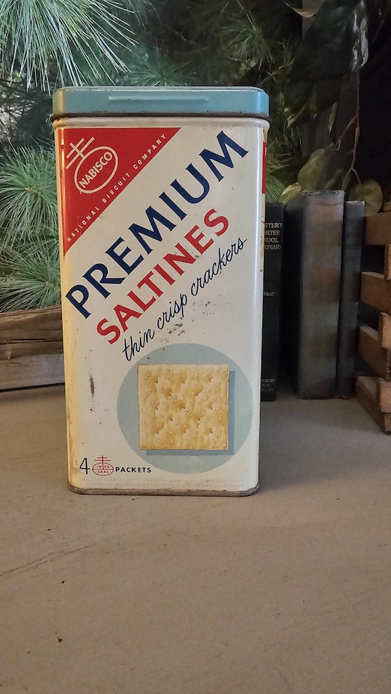 Vintage Nabisco Saltine Cracker Tin: 1950s Kitchen Decor - Etsy