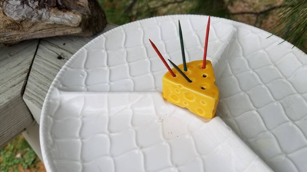 TerredeFer 」希少プレート２枚 Vintage Divided Ceramic Cheese Plate With Toothpick Holder, Made