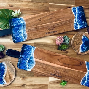 Beautiful Charcuterie Board with Epoxy Resin / Serving wooden board with resin (Large Sizes)