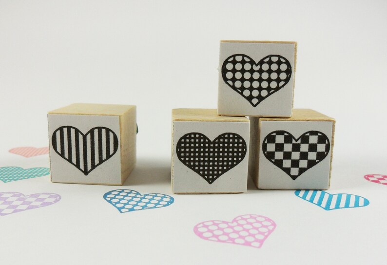 Heart with dots // Stamp made of natural rubber on beech wood 2 x 2 cm image 2