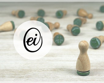 Mini stamp Easter egg @ei // Natural rubber on hardwood // Diameter 12 mm, height 25 mm