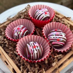 FAKE décoration de plateau de chocolats de la Saint-Valentin