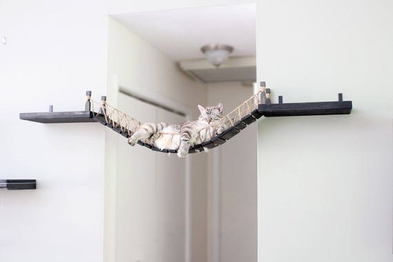 猫の吊り橋8選｜セミオーダーできるタイプや壁に取り付けるタイプなど
