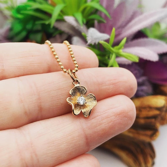 Rose Gold Flower Necklace Stainless Steel Rose Pendant Necklace