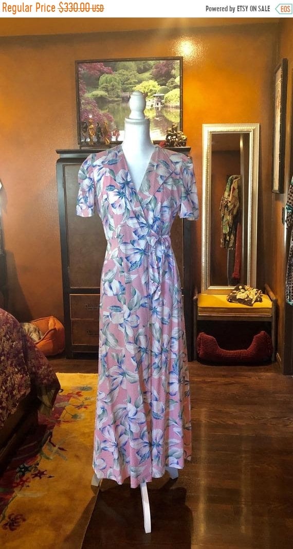 SALE 1940s Hawaiian Seersucker Dressing Gown SM