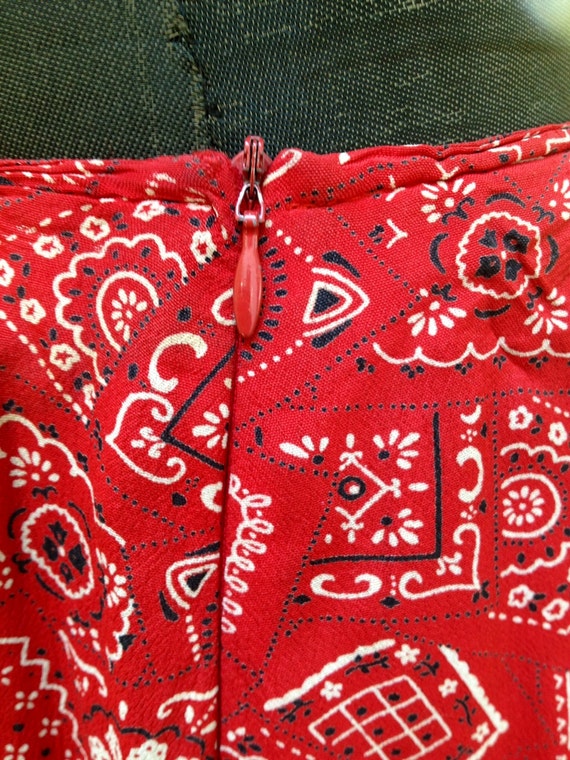 Vintage red rayon crepe bandana print skirt by Lo… - image 3