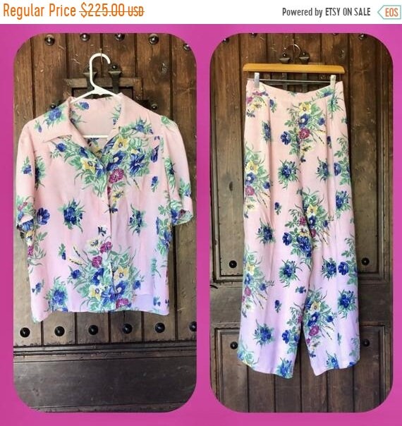 SALE 1930s 40s Cold Rayon Floral Pajama set M